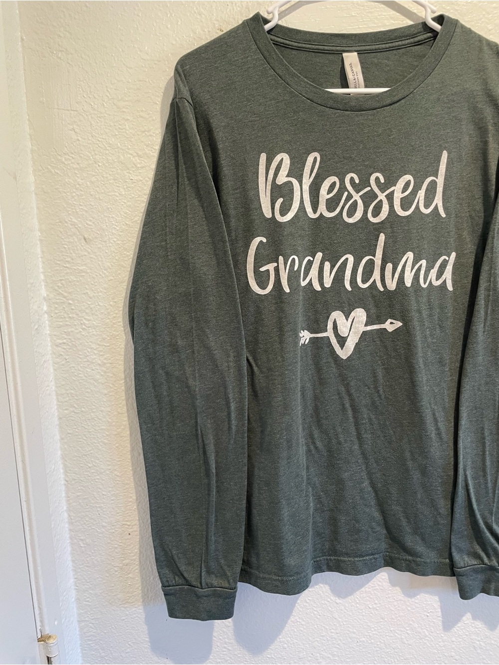 ✨ Bella+Canvas “Blessed Grandma” Heather Green Graphic Tee Long Sleeve L ✨ - Picture 2 of 6